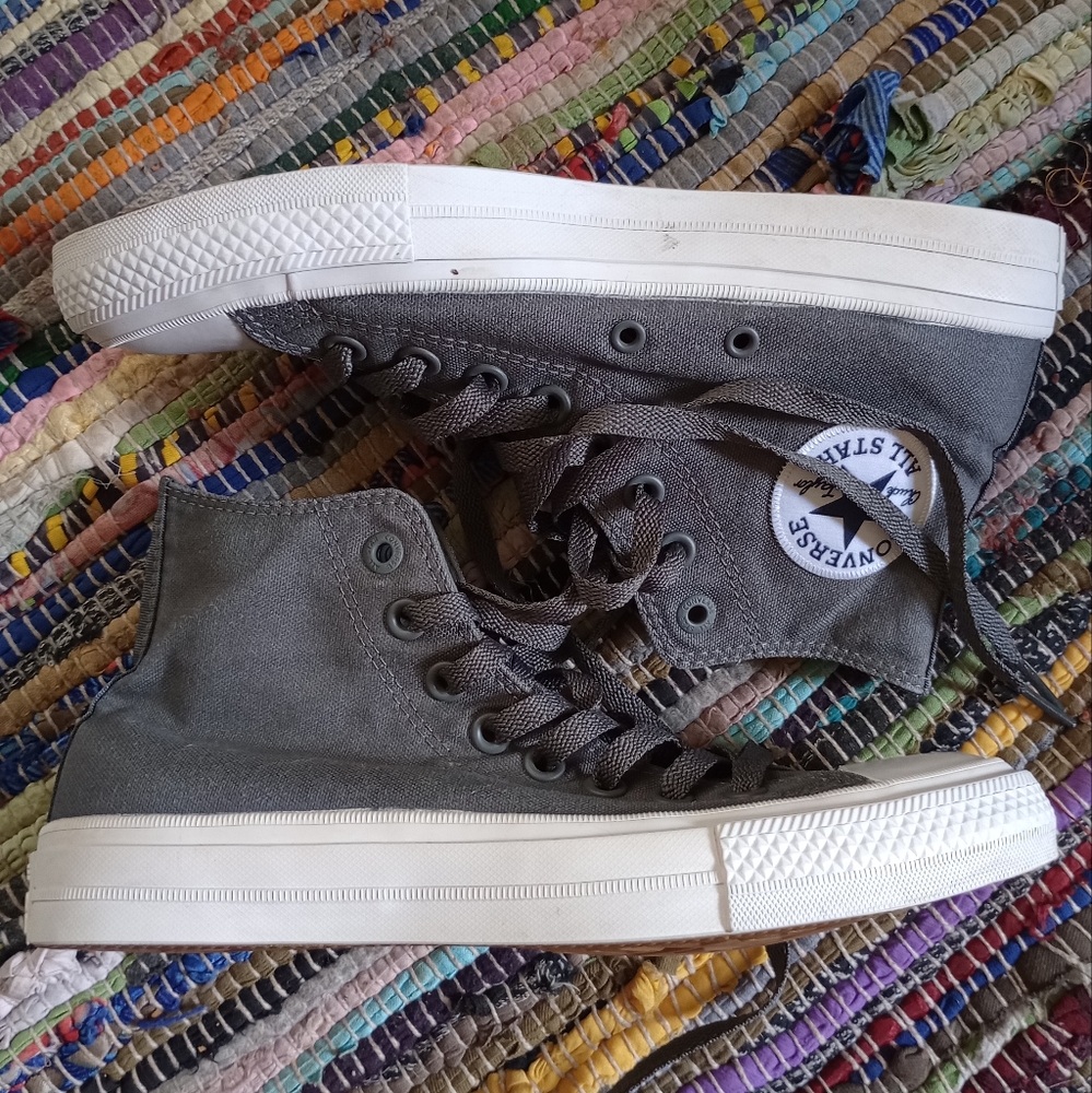 NWOT High top Converse - Picture 4 of 7